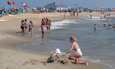 Are the North Jersey beach boardwalks open during the off-season?